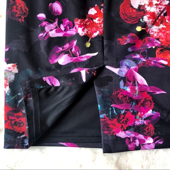 ⭐️Host pick⭐️ EUC Betsey Johnson dress - Picture 6 of 7